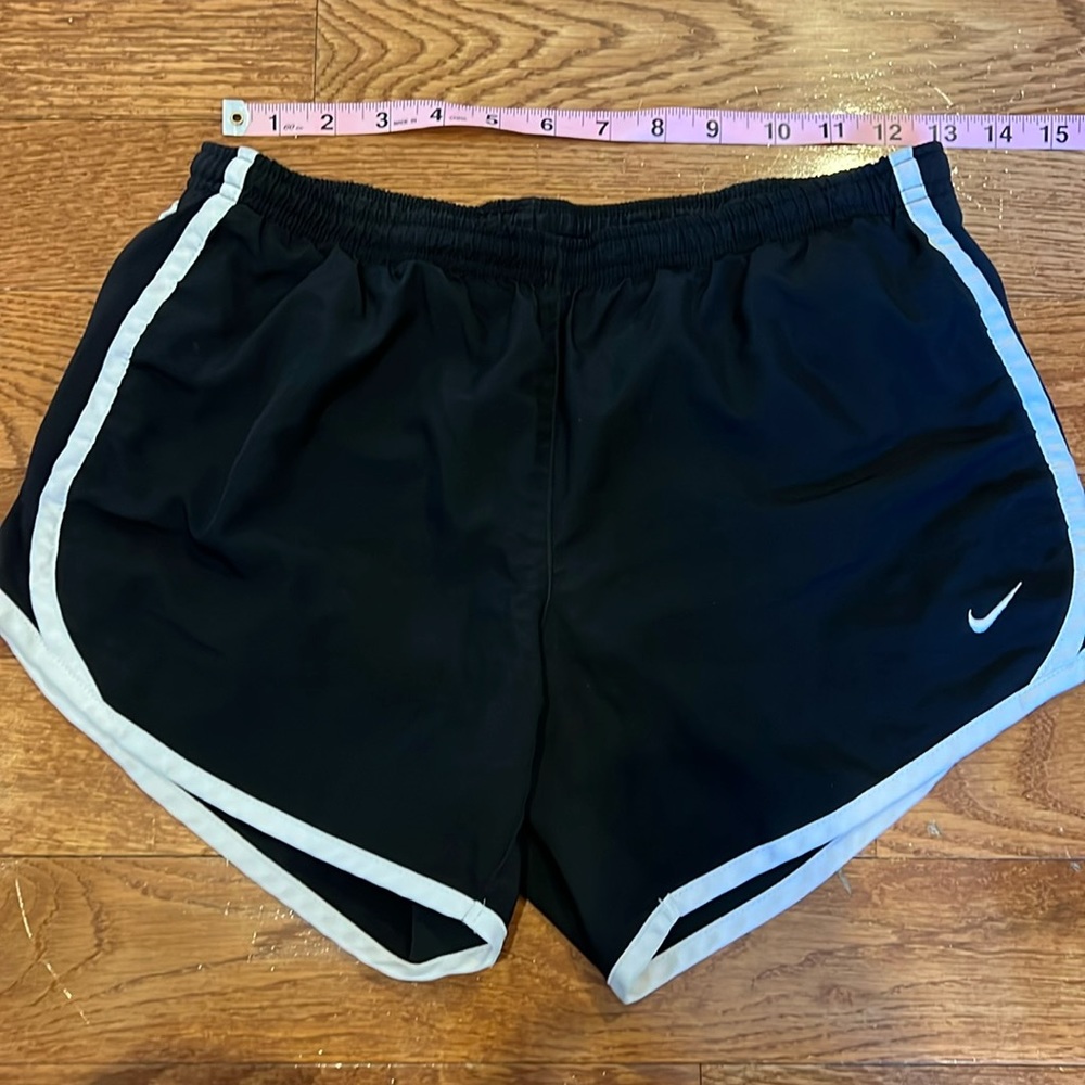 Nike black and white XL fit dry athletic running shorts
